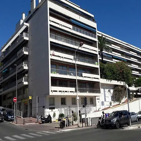 President Luxurious Center Apartment